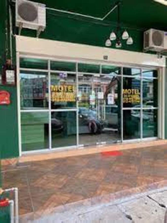 Oyo 90361 Motel Inapan Mahsuri Jitra Exteriör bild