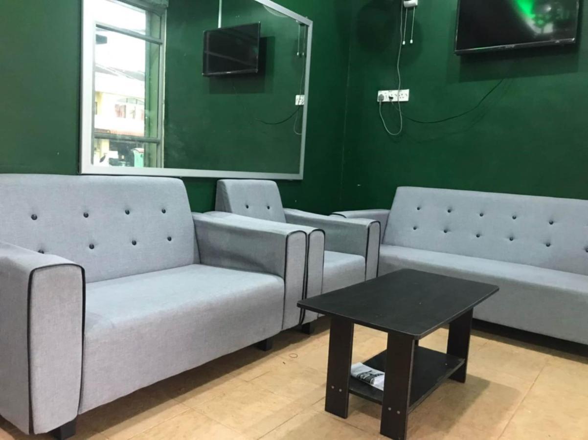 Oyo 90361 Motel Inapan Mahsuri Jitra Exteriör bild