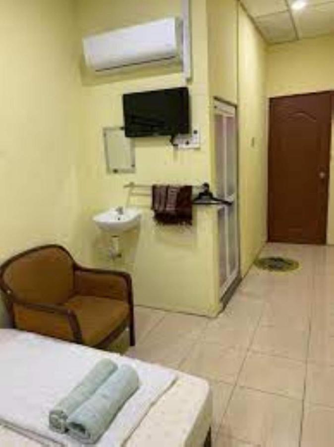Oyo 90361 Motel Inapan Mahsuri Jitra Exteriör bild